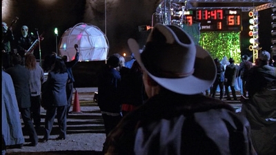 ROSWELL_-_E1X01_PILOT_538.jpg