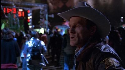 ROSWELL_-_E1X01_PILOT_549.jpg