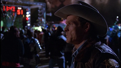 ROSWELL_-_E1X01_PILOT_551.jpg