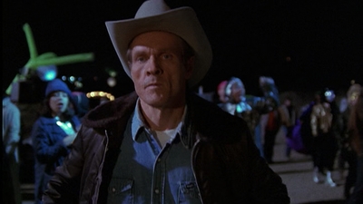 ROSWELL_-_E1X01_PILOT_563.jpg