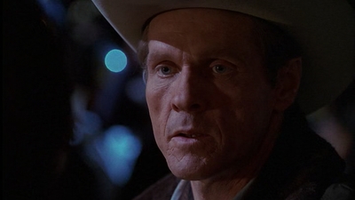 ROSWELL_-_E1X01_PILOT_581.jpg