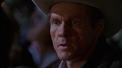 ROSWELL_-_E1X01_PILOT_585.jpg