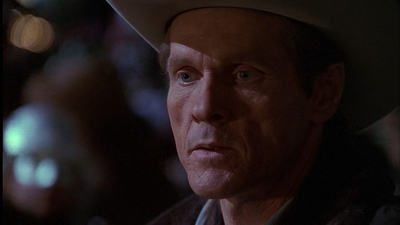 ROSWELL_-_E1X01_PILOT_587.jpg