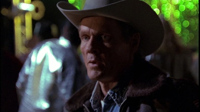 ROSWELL_-_E1X01_PILOT_601.jpg