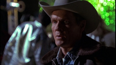 ROSWELL_-_E1X01_PILOT_602.jpg