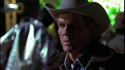 ROSWELL_-_E1X01_PILOT_603.jpg