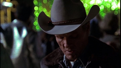 ROSWELL_-_E1X01_PILOT_605.jpg