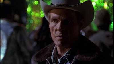 ROSWELL_-_E1X01_PILOT_609.jpg