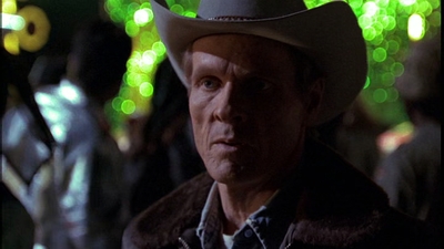 ROSWELL_-_E1X01_PILOT_611.jpg