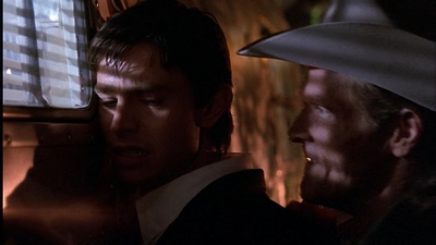 ROSWELL_-_E1X01_PILOT_626.jpg