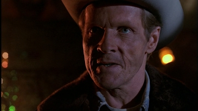 ROSWELL_-_E1X01_PILOT_643.jpg