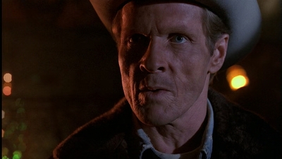 ROSWELL_-_E1X01_PILOT_644.jpg