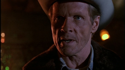 ROSWELL_-_E1X01_PILOT_645.jpg