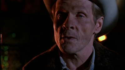 ROSWELL_-_E1X01_PILOT_711.jpg