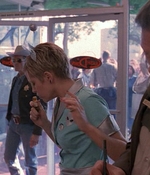 ROSWELL_-_E1X01_PILOT_007.jpg