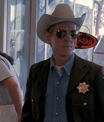 ROSWELL_-_E1X01_PILOT_013.jpg