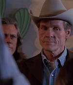 ROSWELL_-_E1X01_PILOT_022.jpg