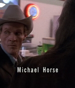 ROSWELL_-_E1X01_PILOT_030.jpg