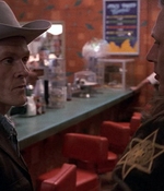 ROSWELL_-_E1X01_PILOT_035.jpg