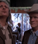 ROSWELL_-_E1X01_PILOT_039.jpg