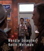 ROSWELL_-_E1X01_PILOT_045.jpg