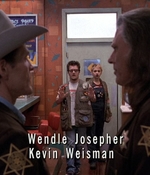 ROSWELL_-_E1X01_PILOT_047.jpg