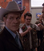 ROSWELL_-_E1X01_PILOT_063.jpg