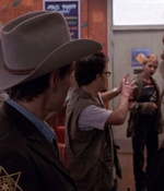 ROSWELL_-_E1X01_PILOT_066.jpg