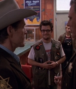 ROSWELL_-_E1X01_PILOT_076.jpg