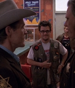 ROSWELL_-_E1X01_PILOT_077.jpg