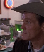 ROSWELL_-_E1X01_PILOT_106.jpg