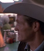 ROSWELL_-_E1X01_PILOT_108.jpg