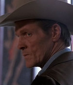 ROSWELL_-_E1X01_PILOT_120.jpg