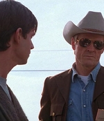 ROSWELL_-_E1X01_PILOT_155.jpg