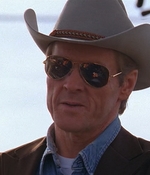 ROSWELL_-_E1X01_PILOT_159.jpg