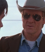 ROSWELL_-_E1X01_PILOT_164.jpg