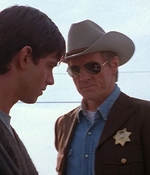 ROSWELL_-_E1X01_PILOT_171.jpg