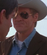 ROSWELL_-_E1X01_PILOT_187.jpg