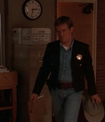 ROSWELL_-_E1X01_PILOT_194.jpg