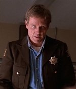 ROSWELL_-_E1X01_PILOT_197.jpg