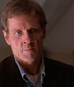 ROSWELL_-_E1X01_PILOT_203.jpg