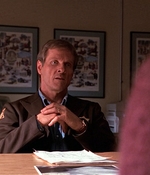 ROSWELL_-_E1X01_PILOT_220.jpg