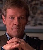 ROSWELL_-_E1X01_PILOT_235.jpg