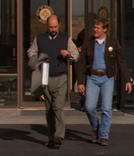 ROSWELL_-_E1X01_PILOT_325.jpg