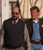 ROSWELL_-_E1X01_PILOT_346.jpg