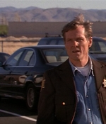 ROSWELL_-_E1X01_PILOT_355.jpg