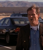 ROSWELL_-_E1X01_PILOT_357.jpg