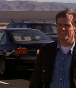 ROSWELL_-_E1X01_PILOT_360.jpg