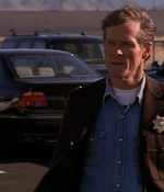 ROSWELL_-_E1X01_PILOT_363.jpg