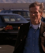 ROSWELL_-_E1X01_PILOT_364.jpg